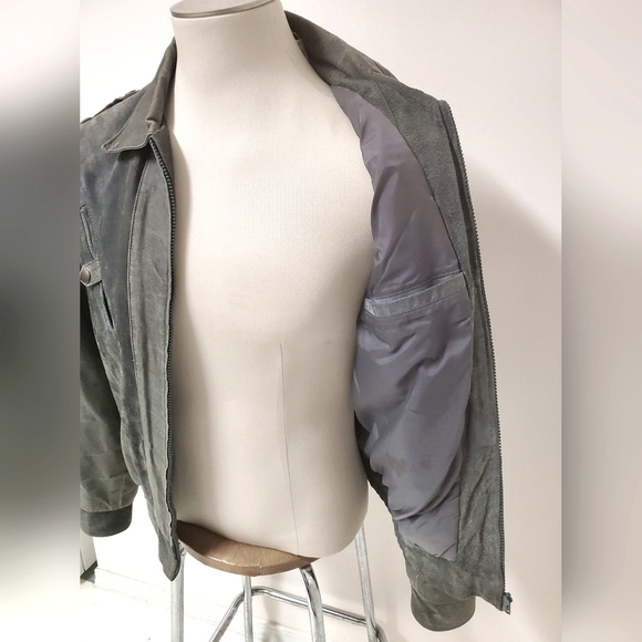 (SOLD) 80s Grey Leather Jacket - Picture 6 of 8